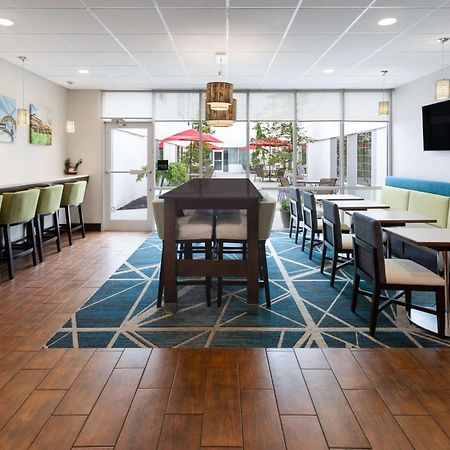 Hampton Inn & Suites Hershey Exterior photo