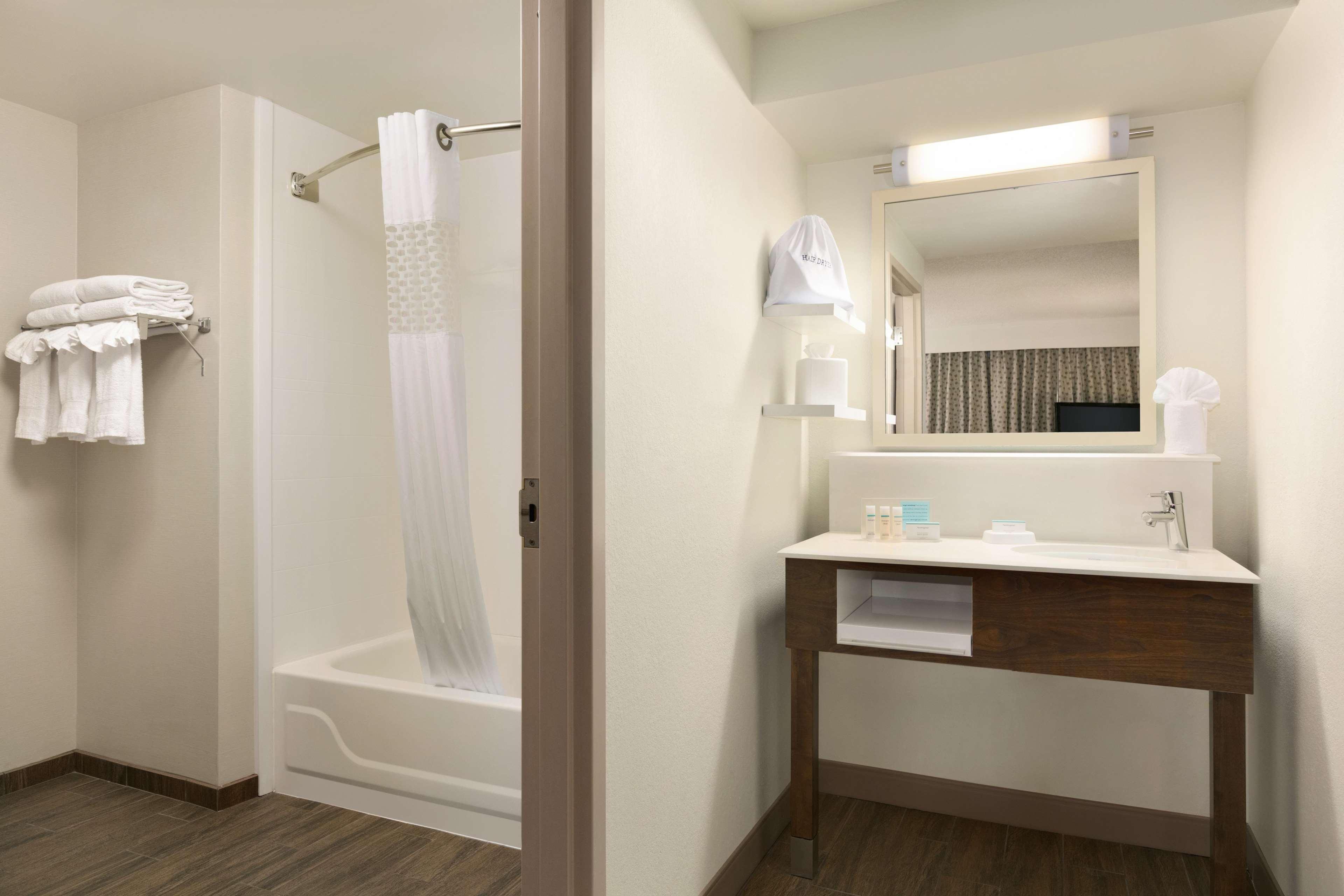 Hampton Inn & Suites Hershey Exterior photo