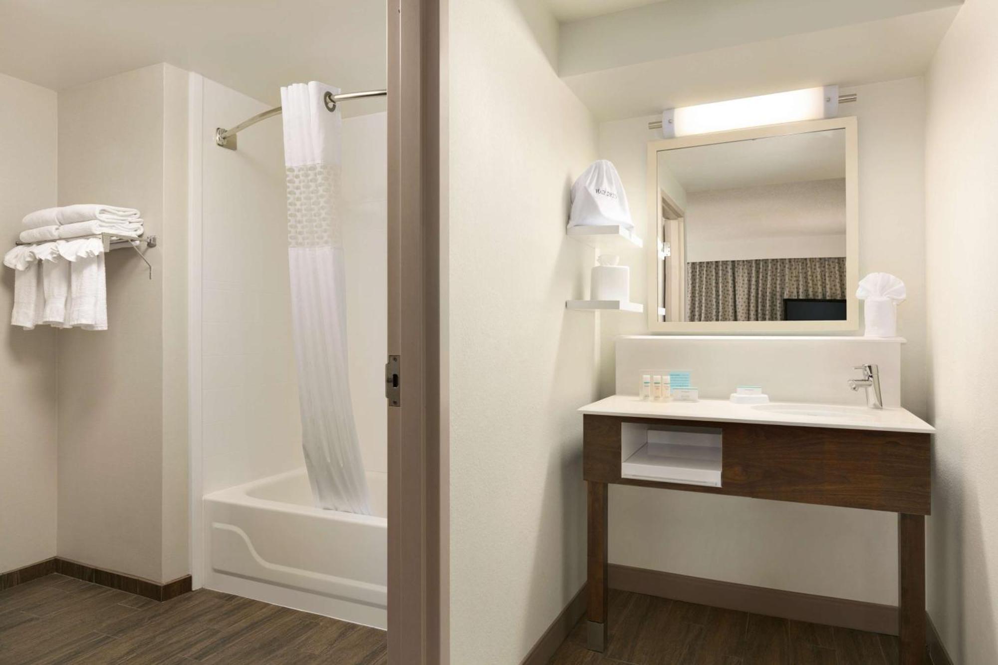 Hampton Inn & Suites Hershey Exterior photo