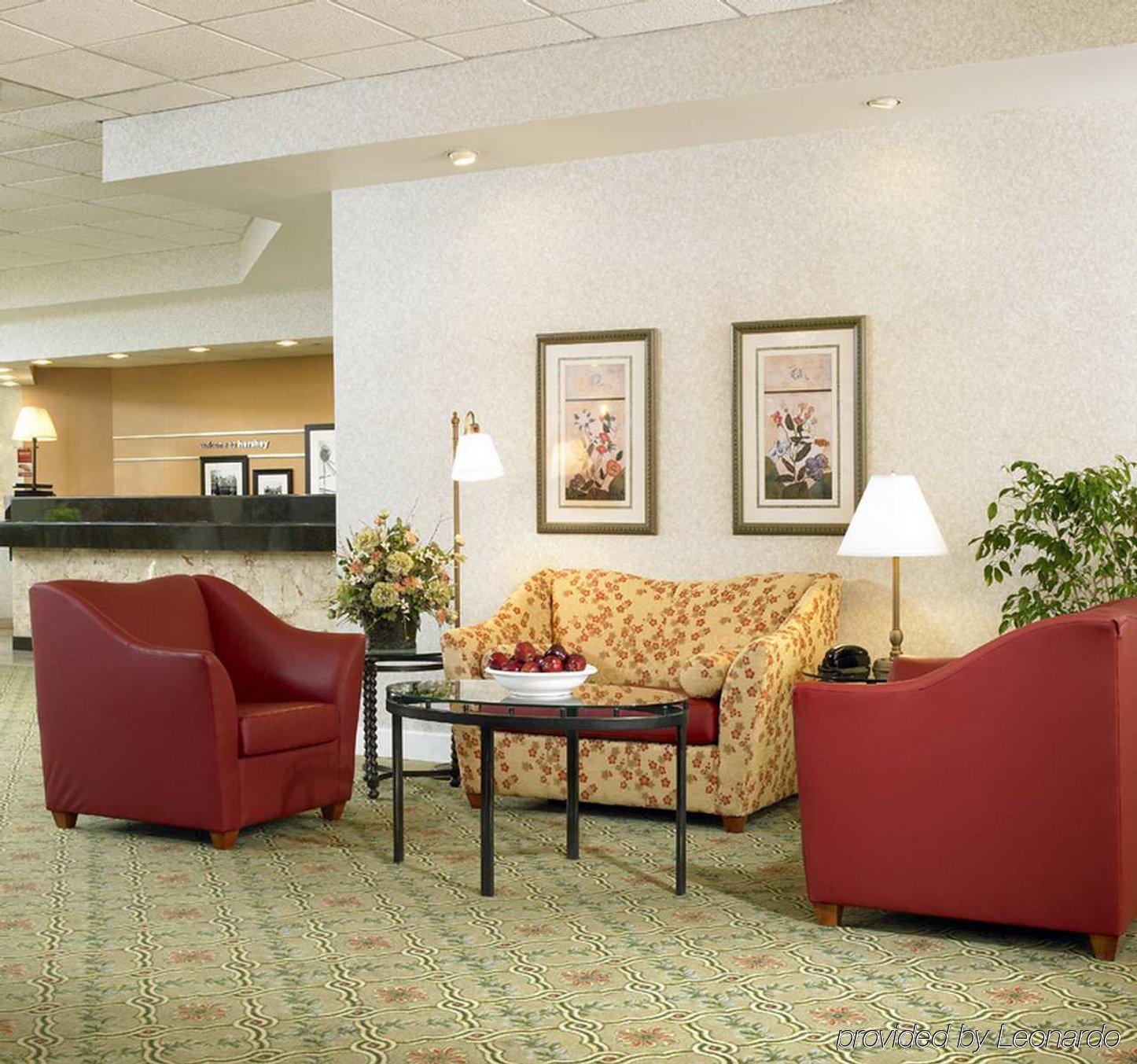 Hampton Inn & Suites Hershey Interior photo